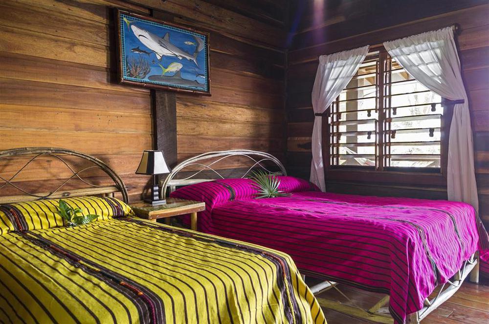 Itza Resort Long Caye Bilik gambar