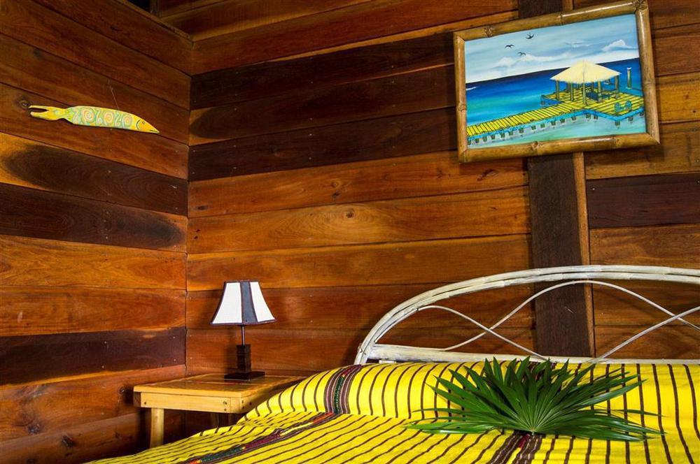 Itza Resort Long Caye Bilik gambar